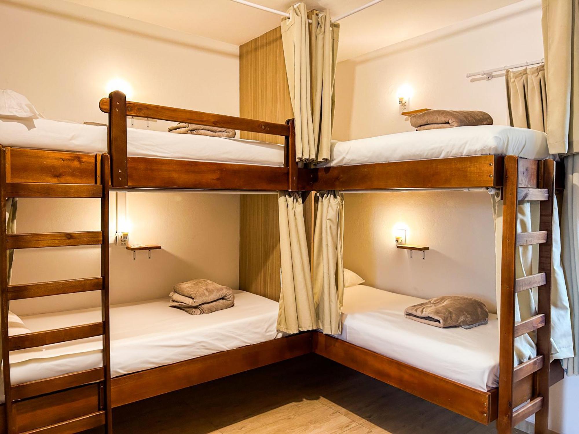 Babitonga Hostel - 100M Da Prainha Сан-Франсиску-ду-Сул Экстерьер фото