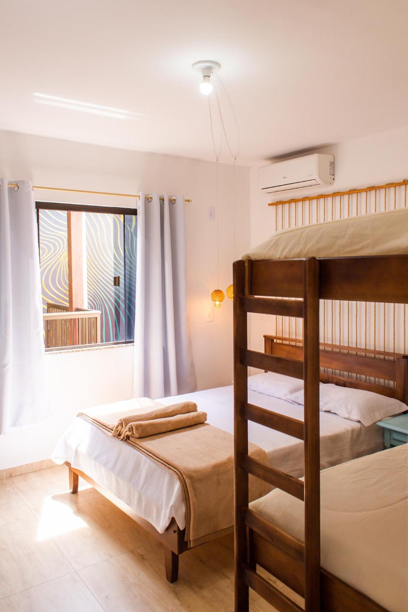 Babitonga Hostel - 100M Da Prainha Сан-Франсиску-ду-Сул Экстерьер фото